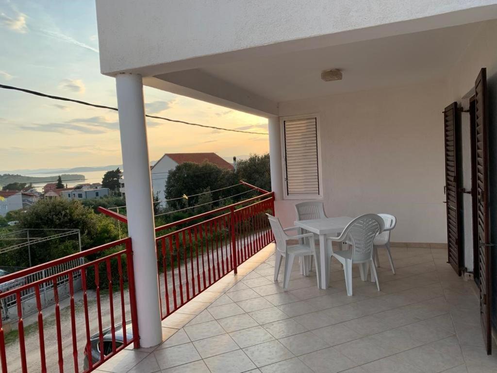 Francis Appartements Pakoštane Exterior foto